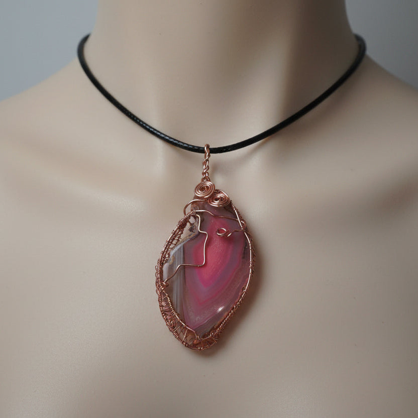 Large sliced Agate Crystal Pendant Necklace