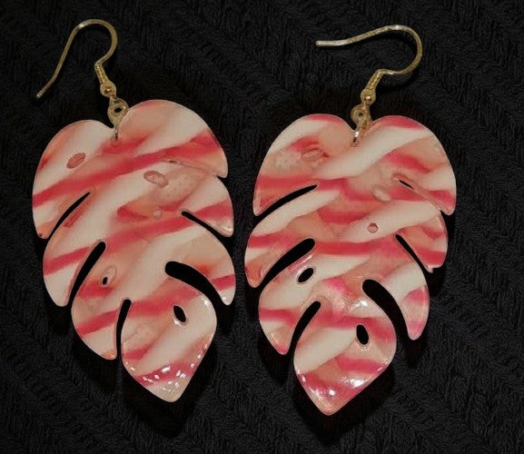 Monstera Leaf -inspired dangle earrings