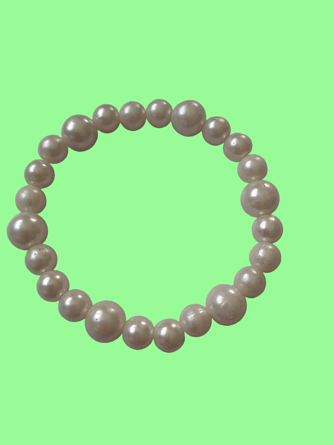 Pearl beaded bracelet