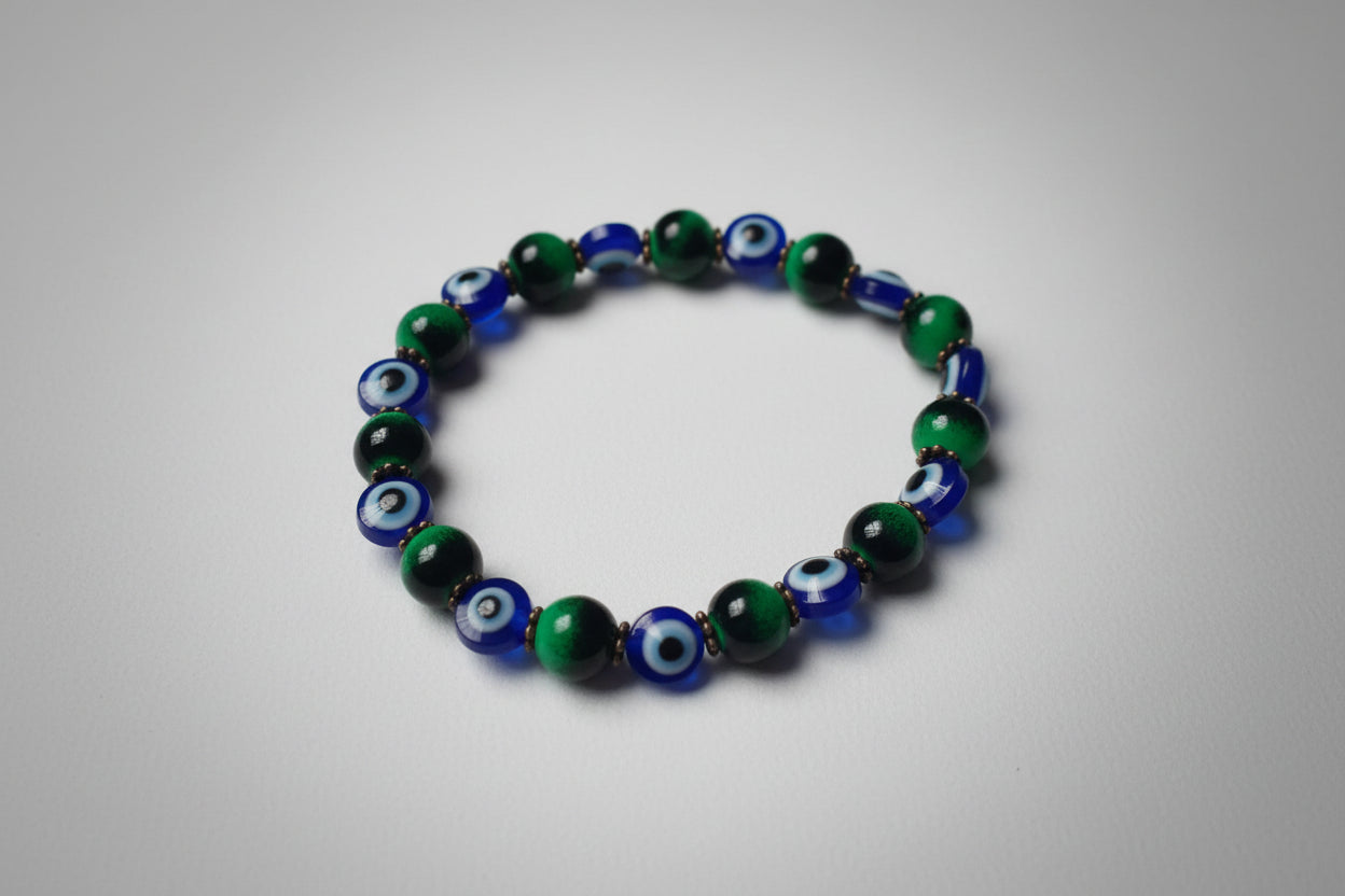 Green Cats Eye style, Evil Eye Protection beaded bracelet