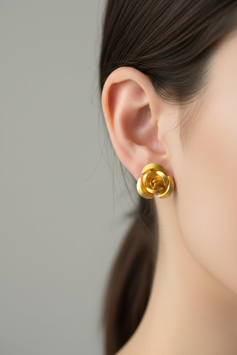 Lightweight Flower Stud earrings