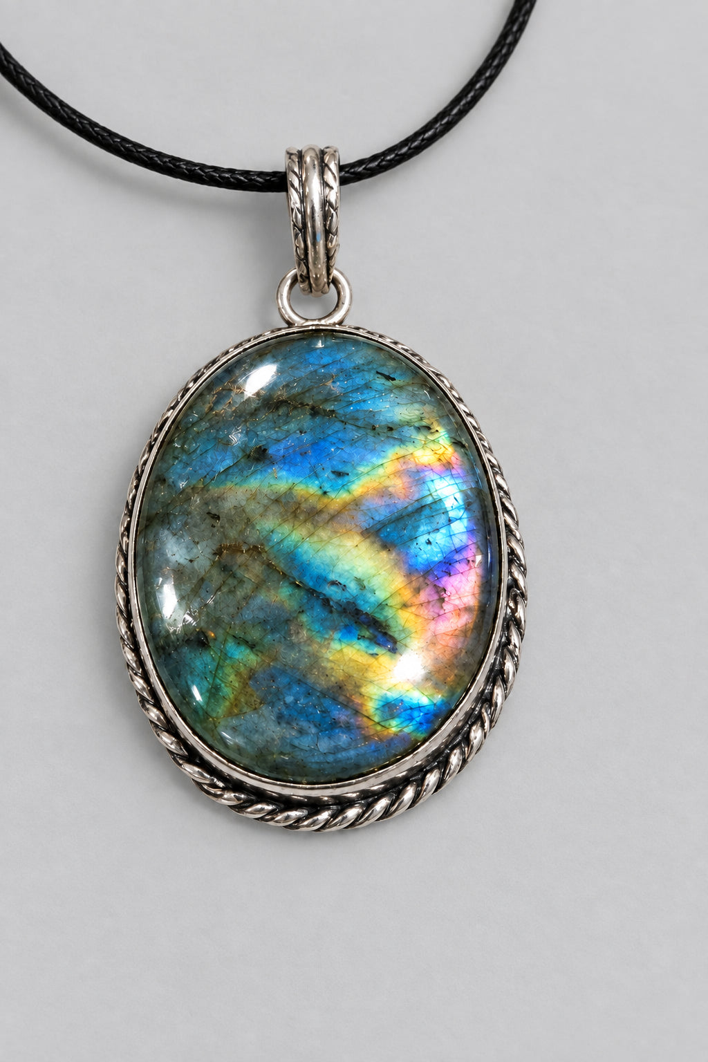 Labradorite Crystal oval Pendant necklace