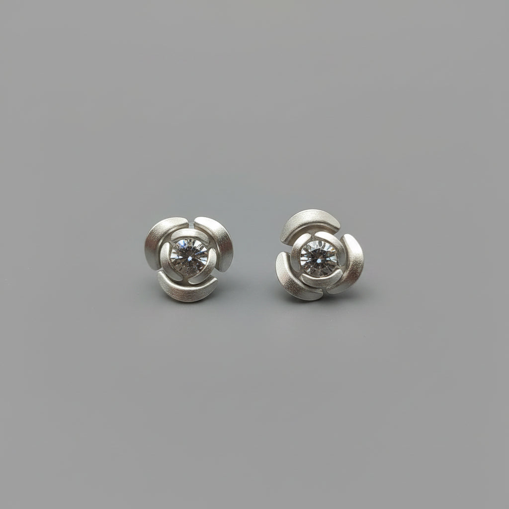 Lightweight Flower Stud earrings