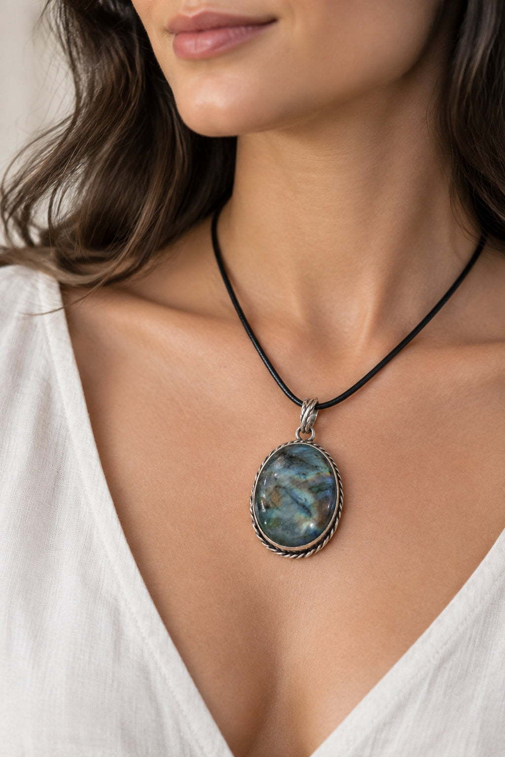 Labradorite Crystal oval Pendant necklace