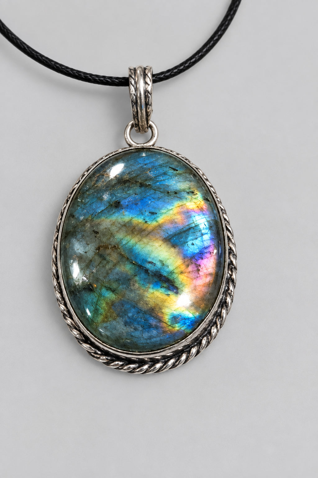 Labradorite Crystal oval Pendant necklace